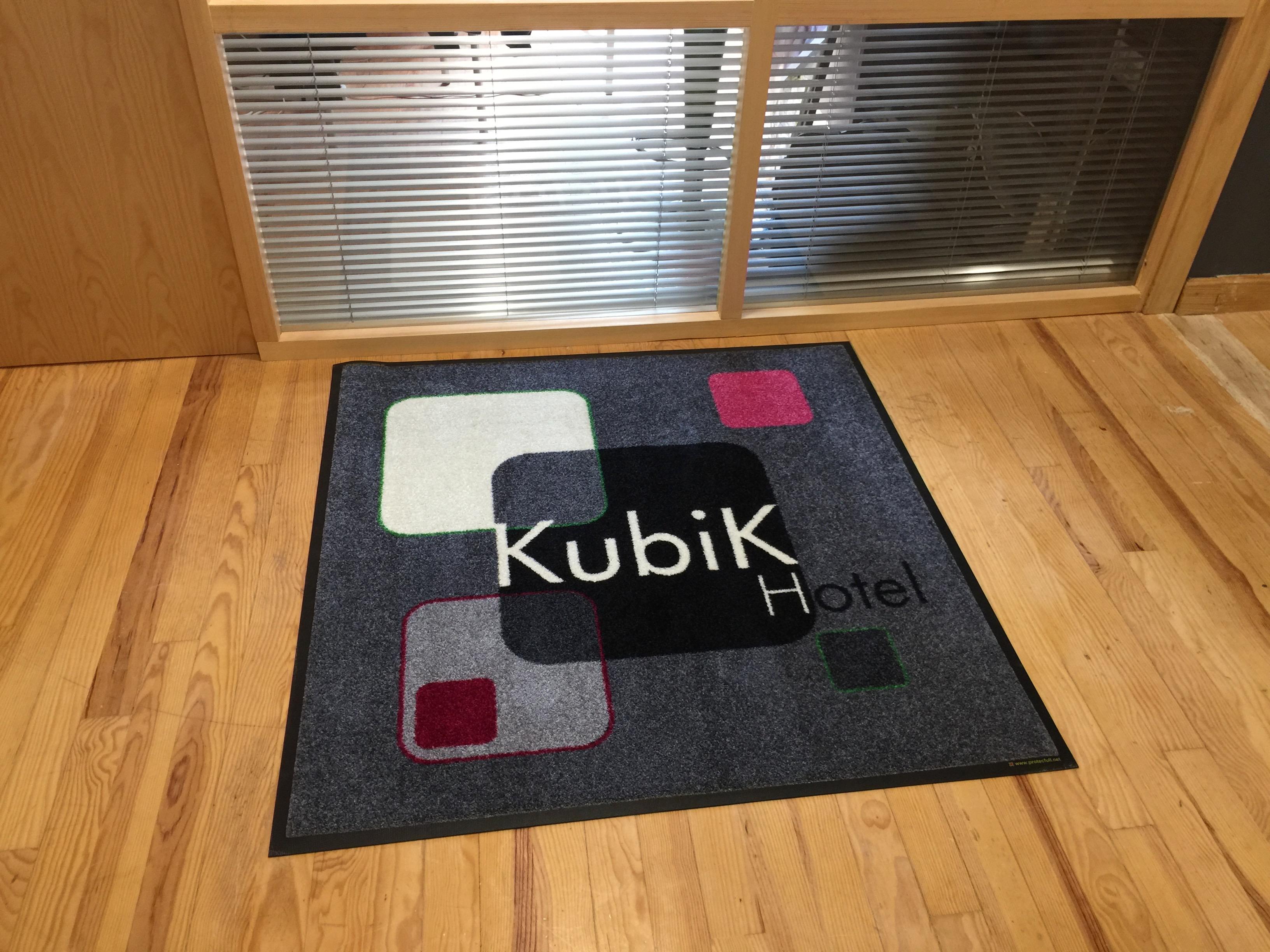 Kubik Hotel Caces Eksteriør bilde