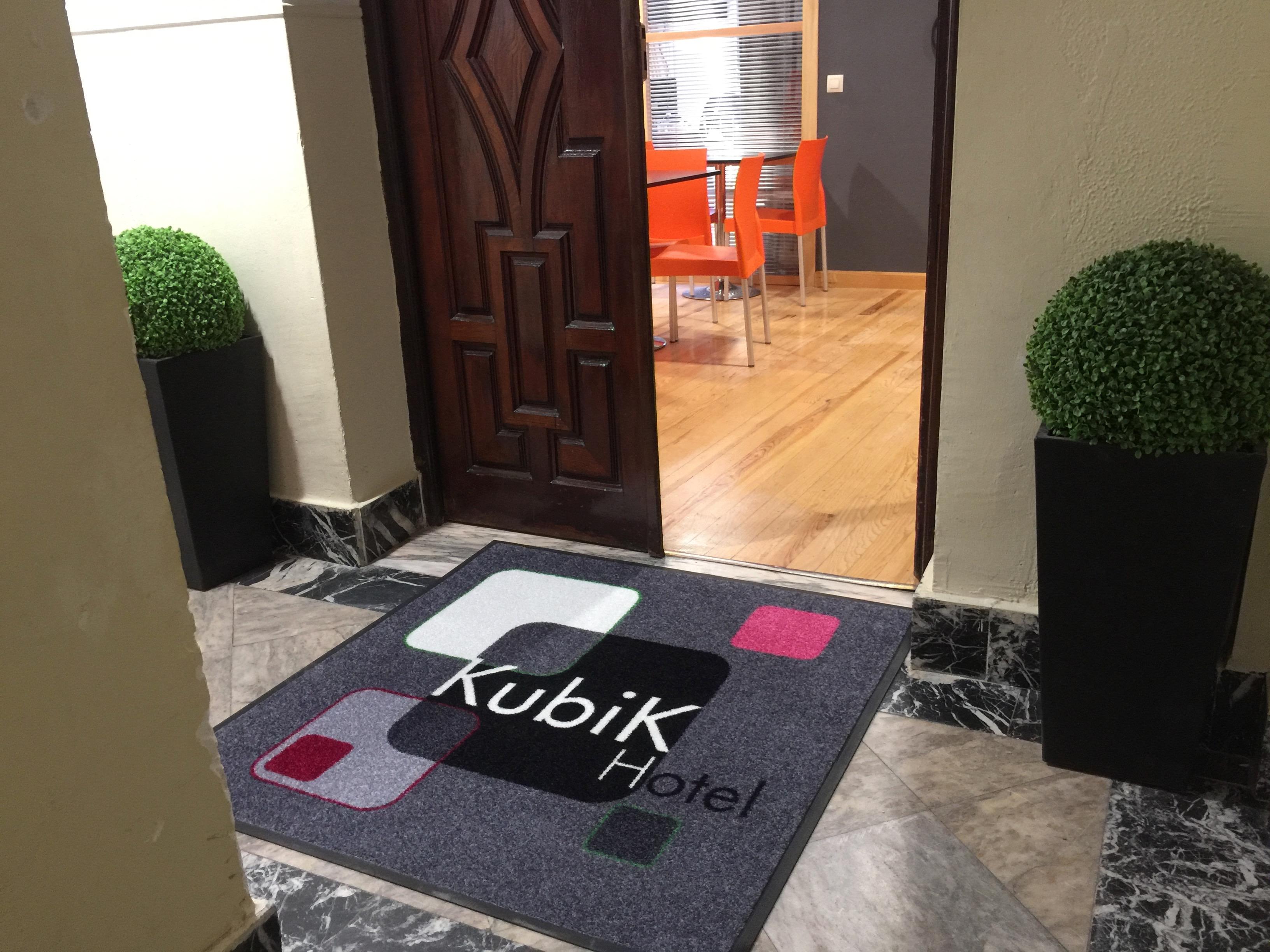 Kubik Hotel Caces Eksteriør bilde