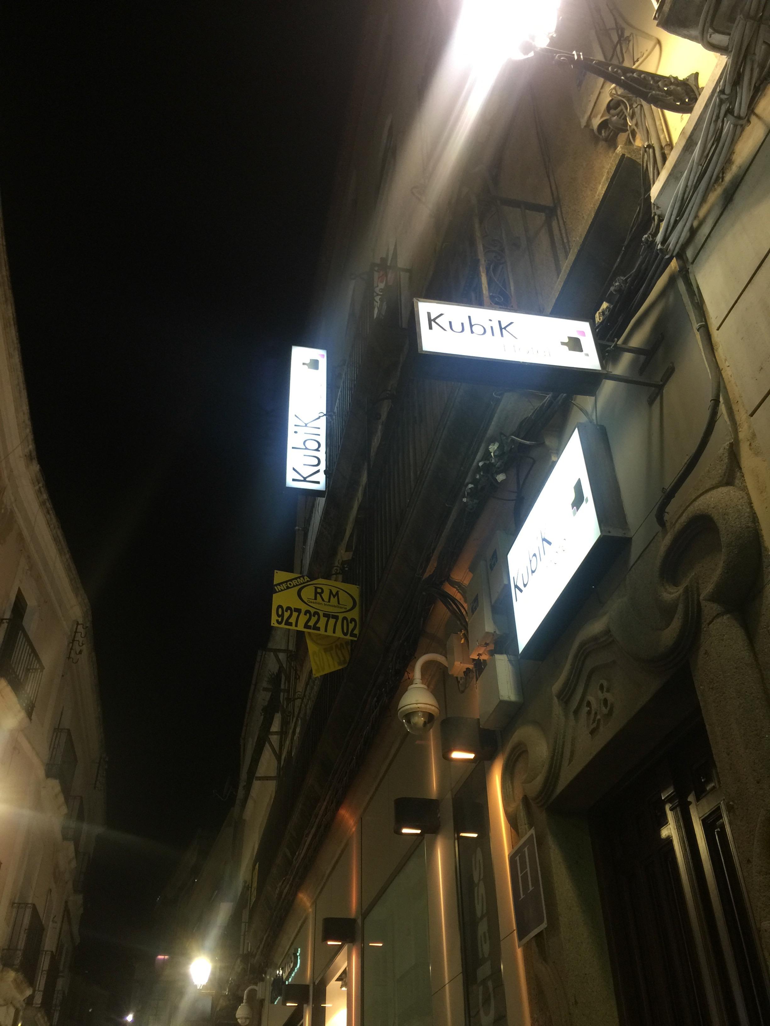Kubik Hotel Caces Eksteriør bilde
