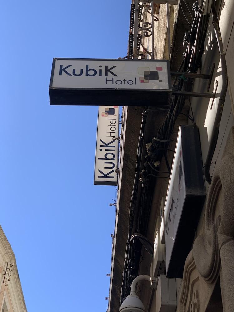 Kubik Hotel Caces Eksteriør bilde